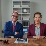¿Qué hace un abogado mercantil? Funciones y ventajas